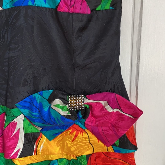 Vintage Strapless Floral Party Dress - Picture 3 of 10